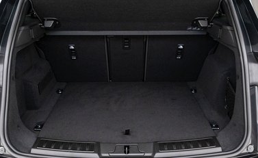 Land Rover Range Rover Evoque P300e R-Dynamic SE 28