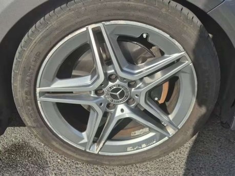 Mercedes-Benz A Class 2.0 A200d AMG Line (Executive) Hatchback 5dr Diesel 8G-DCT Euro 6 (s/s) (15 28