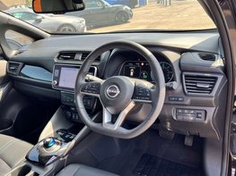 Nissan LEAF Leaf N-Connecta Electric 110Kw 39kWh (AUTOMATIC) 5dr 17