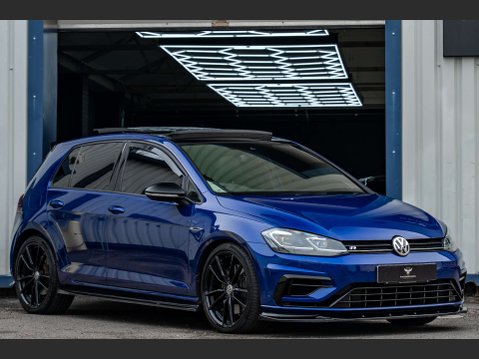 Volkswagen Golf 2.0 Golf R TSi 4Motion Semi-Auto 4WD 5dr 5