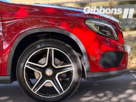 Mercedes-Benz GLA 2.1 GLA 220 D 4Matic AMG Line Premium Auto 4WD 5dr 32