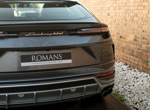 Lamborghini Urus 22