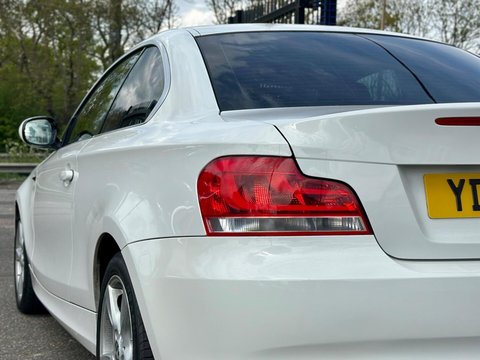 BMW 1 Series 2.0 120i Exclusive Edition Euro 5 (s/s) 2dr 38