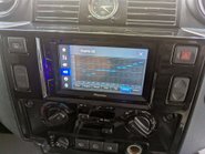 Land Rover Defender 2.2 Defender 90 Hard Top TD 4WD 5dr 49