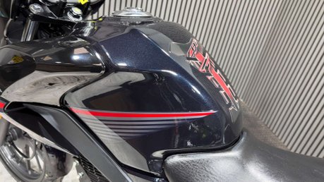 Honda CB GLR125 2018 ONLY 8K MOT OCTOBER 2027 125CC LEARNER BIKE 28