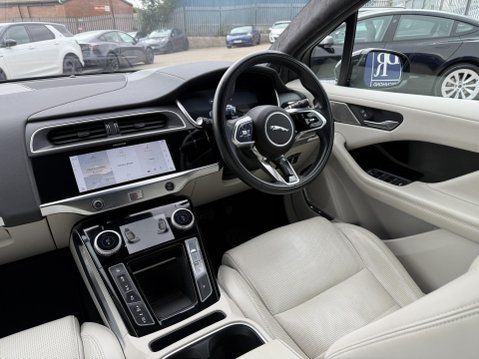 Jaguar I-Pace 400 90kWh HSE Black SUV 5dr Electric Auto 4WD (400 ps) 30