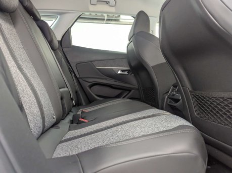 Peugeot 3008 1.6 3008 Allure Blue HDi S/S 5dr 46