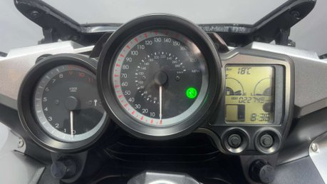 Yamaha FJR1300 ABS 2008 ONLY 22K NEW MOT SERVICED FULL LUGGAGE COMMUTER TOURER BIKE 38