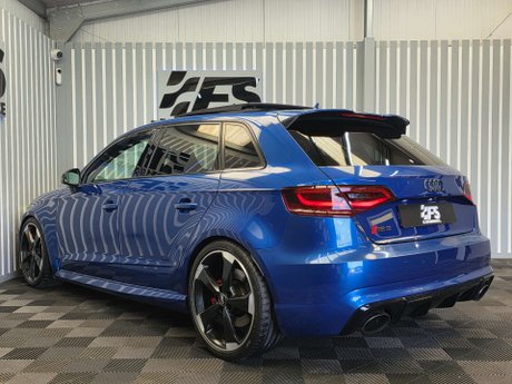 Audi RS3 2.5 TFSI Sportback 5dr Petrol S Tronic quattro Euro 6 (s/s) (Nav) (367 ps) 4