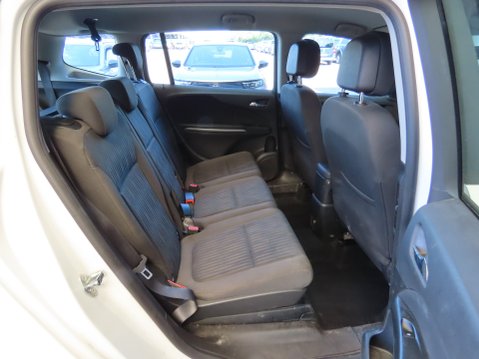 Vauxhall Zafira DESIGN 8