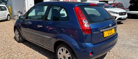 Ford Fiesta STYLE CLIMATE 16V..LOW INSURANCE..HEATED F&R SCREENS..AUX..SERVICE HISTORY 1