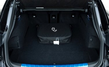 Porsche Taycan Turbo S Cross Turismo 33