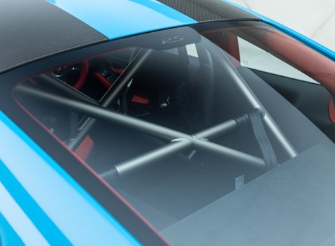 Porsche 911 GT2 RS Weissach (991) 42