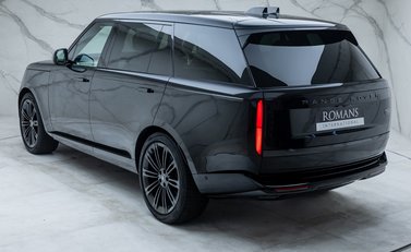 Land Rover Range Rover P530 FIRST EDITION LWB 12