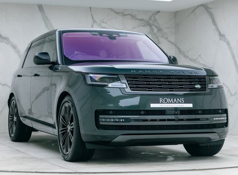 Land Rover Range Rover D350 Autobiography LWB 7 Seater 1