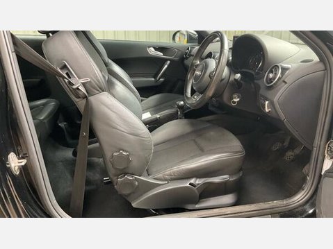 Audi A1 1.4 TFSI S line Euro 5 (s/s) 3dr 6