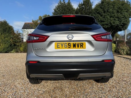 Nissan Qashqai 1.5 dCi Tekna Euro 6 (s/s) 5dr 10