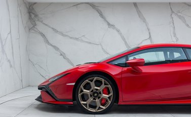 Lamborghini Huracan TECNICA 34