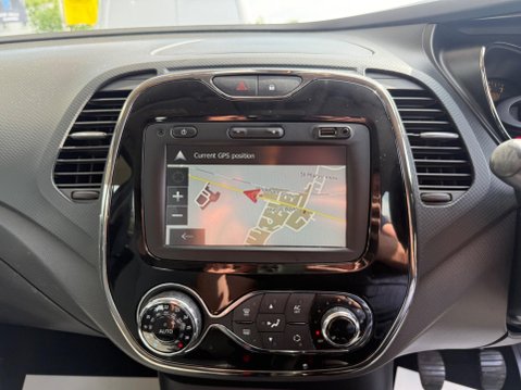 Renault Captur 0.9 TCe ENERGY Dynamique MediaNav Euro 5 (s/s) 5dr 28