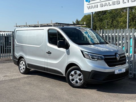 Renault Trafic 2.0 dCi Blue SL28 Business Panel Van 5dr Diesel Manual L1 H1 Euro 6 (s/s) ( 17