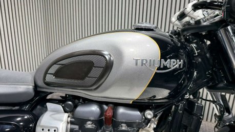 Triumph Street 900 2018 ONLY 7K LONG MOT MODERN RETRO 900CC 35