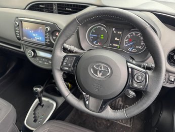 Toyota Yaris 1.5 VVT-h Icon E-CVT Euro 6 (s/s) 5dr