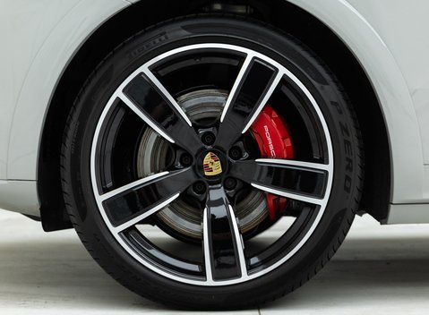 Porsche Cayenne GTS Coupe 8