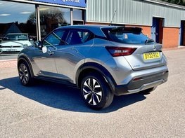 Nissan Juke 1.0 Juke Acenta DiG-T Semi-Auto 5dr 9