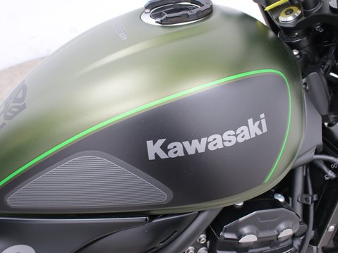 Kawasaki Z900RS Z900RS ZR 900 CKFA 24