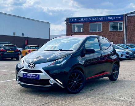 Toyota Aygo 1.0 Aygo X-Press VVT-i 5dr 1