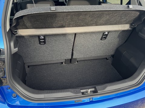 Suzuki Ignis 1.2 Dualjet 12V Hybrid SZ-T 5dr 32