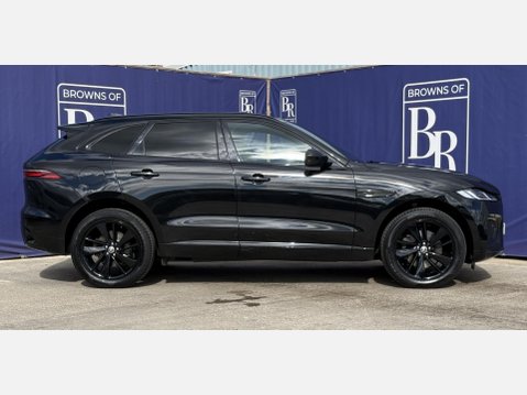 Jaguar F-Pace 2.0 D200 MHEV R-Dynamic SE Black SUV 5dr Diesel Auto AWD Euro 6 (s/s) (204 3