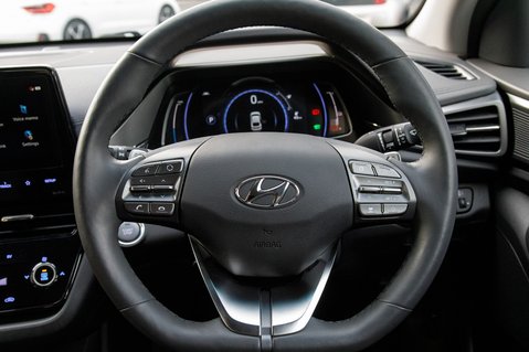 Hyundai IONIQ PREMIUM 21