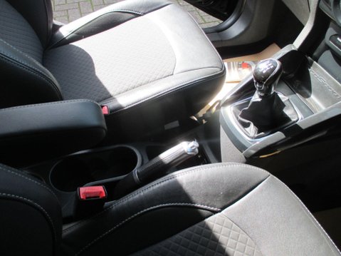 Ford Ecosport 1.0T EcoBoost Titanium 2WD Euro 5 (s/s) 5dr 38