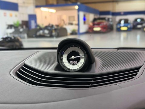 Porsche Taycan Performance Plus 93.4kWh Turbo Saloon 4dr Electric Auto 4WD (680 ps) 57