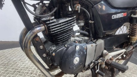 Honda CB 250 RS 1980 24K CLASSIC PROJECT BIKE SPARES OR REPAIR 250CC 22