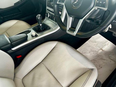 Mercedes-Benz SLK 1.8 SLK200 AMG Sport Euro 5 (s/s) 2dr 38