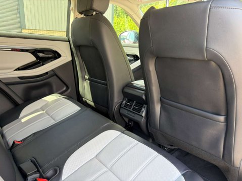 Land Rover Range Rover Evoque 2.0 Range Rover Evoque R-Dynamic S D Automatic 4WD 5dr - NATIONAL DELIVERY* 35