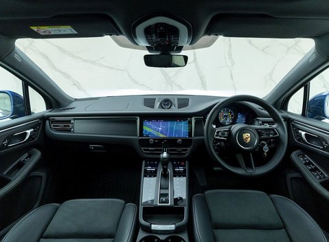 Porsche Macan GTS 16