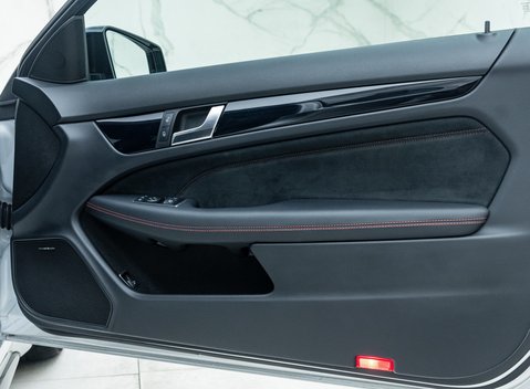 Mercedes-Benz C63 AMG Black Series 26