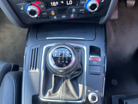 Audi A4 2.0 TDI 177 BLACK EDITION 19