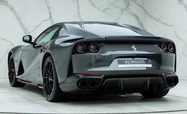 Ferrari 812 Superfast 9
