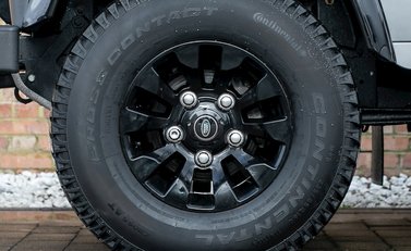 Land Rover Defender 90 Autobiography Edition 10