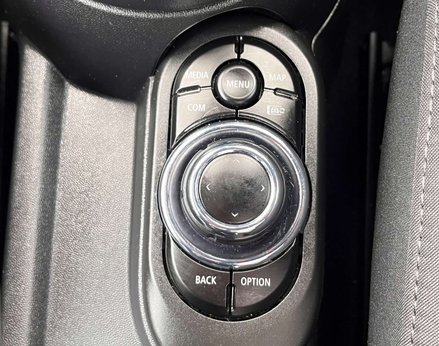 Mini Hatch 1.5 Cooper Sport 3dr 63