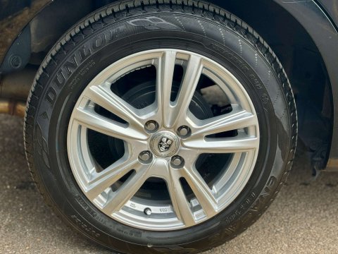 Honda Jazz 1.3h IMA HE Hatchback 5dr Petrol Hybrid CVT Euro 5 (102 ps) 78