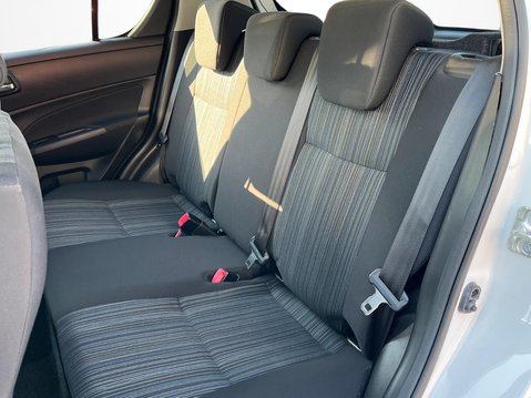 Suzuki Swift 1.2 SZ4 [Nav] 5dr Auto 35