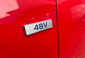 Hyundai KONA T-GDI PREMIUM MHEV 13