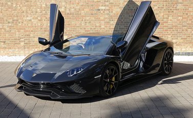 Lamborghini Aventador S 4