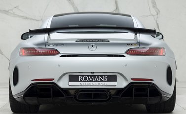 Mercedes-Benz Amg GT GT R Premium 5