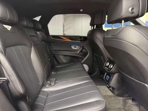 Bentley Bentayga 4.0d V8 SUV 5dr Diesel Auto 4WD Euro 6 (s/s) (435 ps) 48